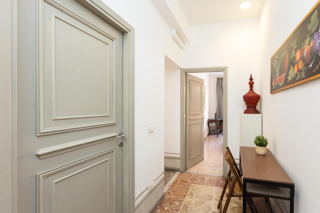 Apartment Angelico By In Rom